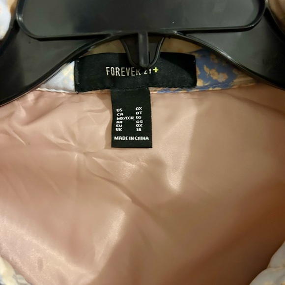 Forever 21 Floral Quilt Patchwork Jacket - Picture 3 of 3